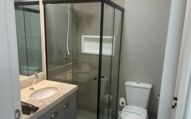 Geminado Casa 1 Alto Padrão  4 Quartos