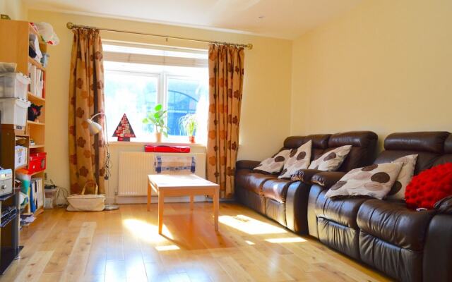 Spacious 2 Bedroom House in South Bermondsey