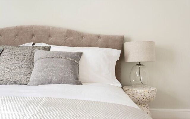 The Kensington House by H House