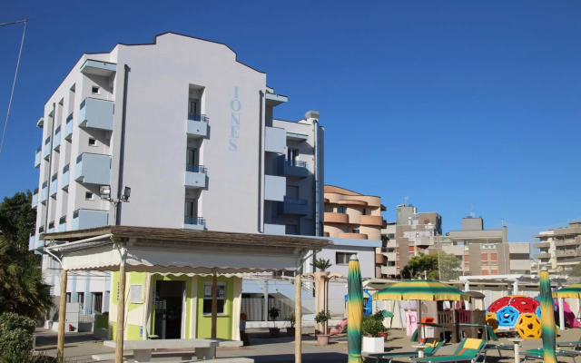 Hotel Iones