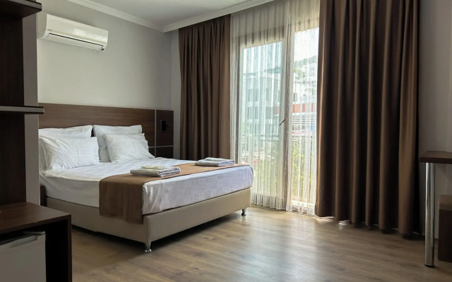 Gulluk Life Hotel
