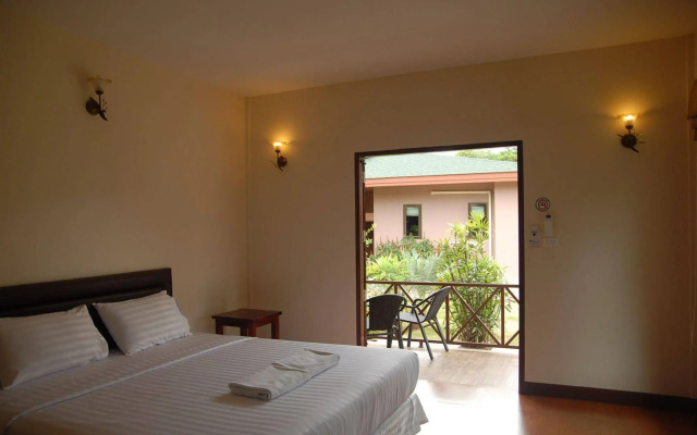 La-or Resort