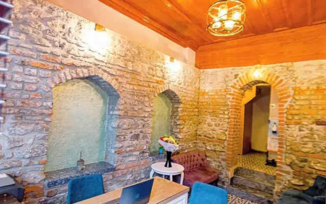 Acacia Mansion Hotel