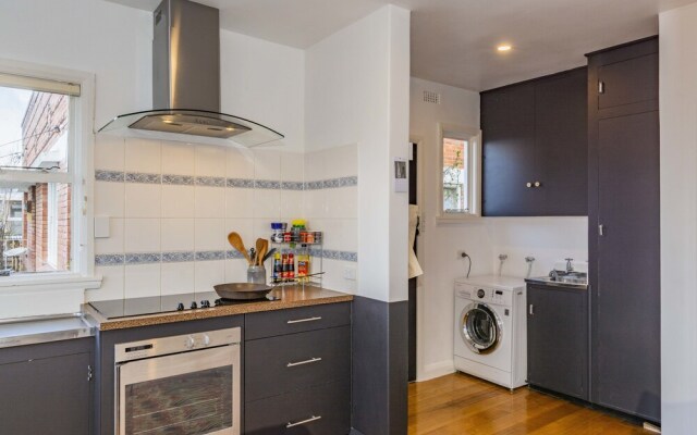 Lofty Views - City Stunner