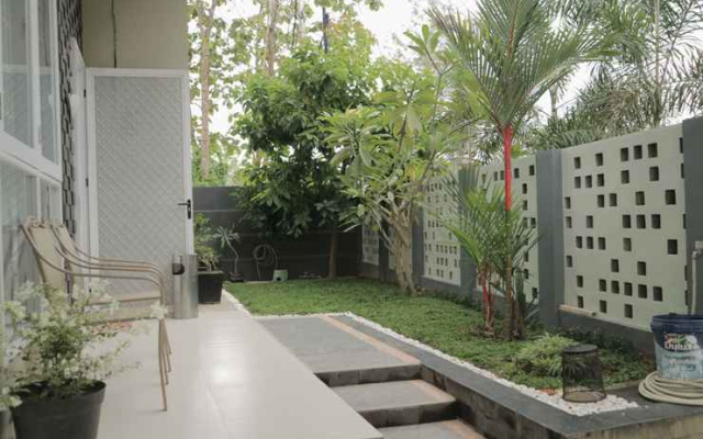 AlasDjati Guest House