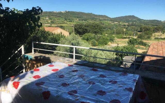 À l'ombre du mûrier