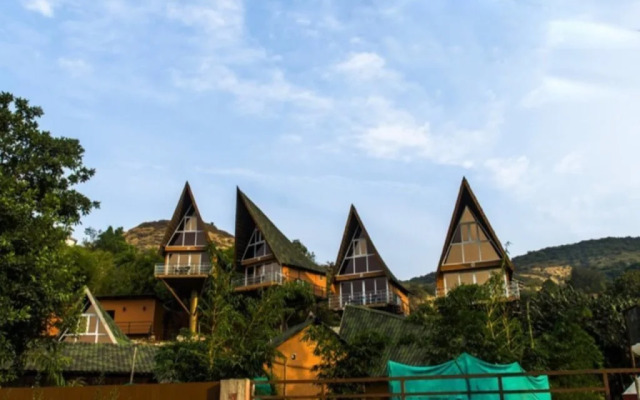 Rumourss Sky Villa and Resort