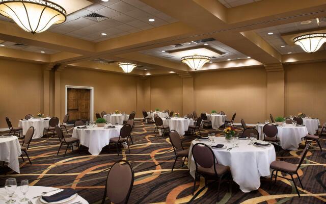 DoubleTree by Hilton Memphis Downtown
