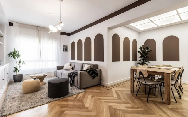 Arzano - 4 Bedrooms and Office in Castilla