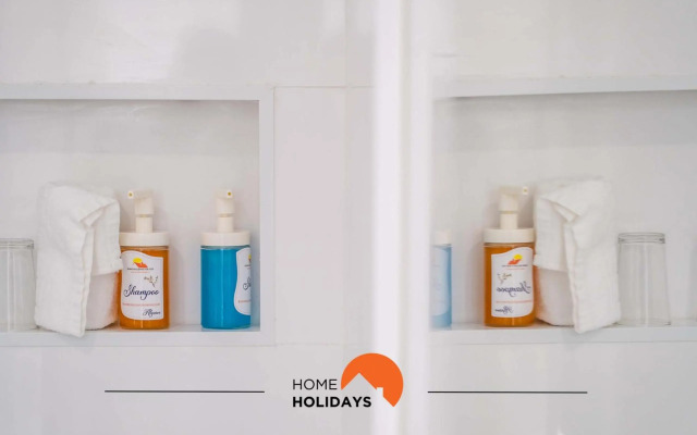 #098 Guest Antonieta Studio with Ocean and OldTown View