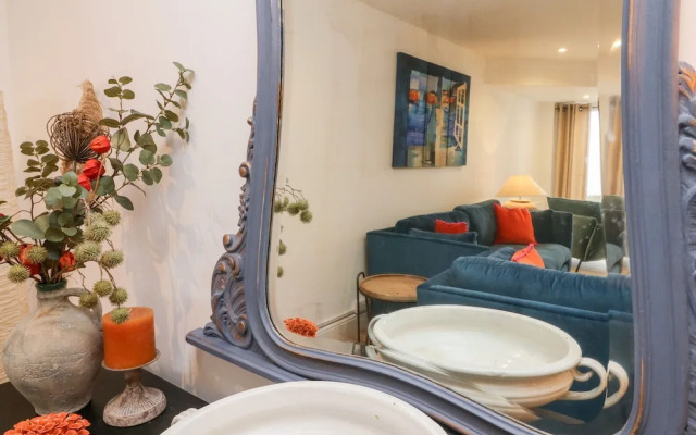 1 Cheyne Beach Apartments