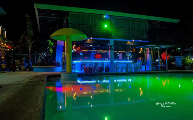 Moalboal Tropics