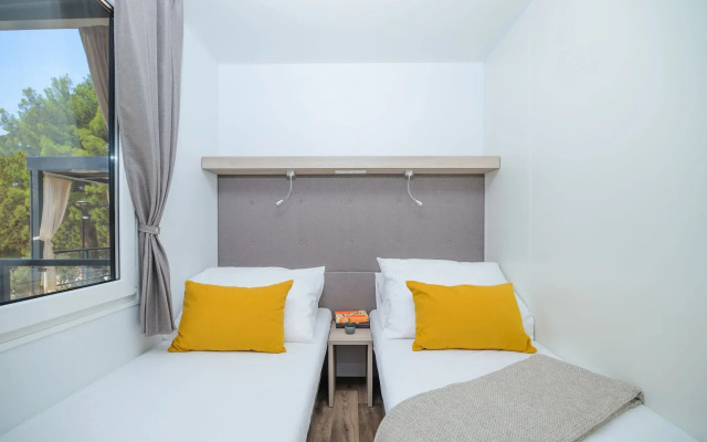 Medora Orbis Mobile Homes & Glamping