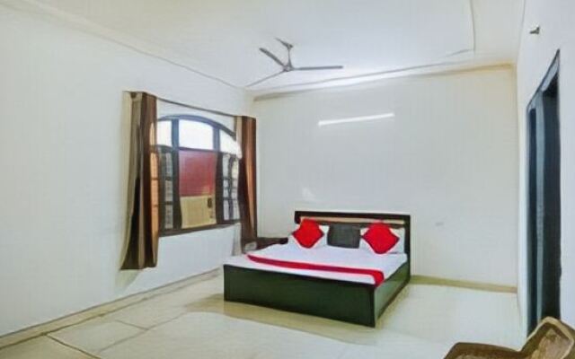 OYO 73745 Hotel Royal Green Residency