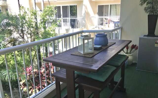 Newly Renovated Unit 250m To The Beach