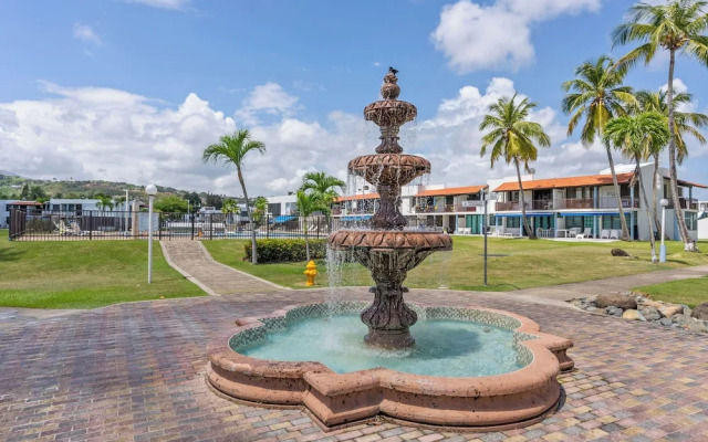 Playas Del Yunque Condo: Pool & Beach Access