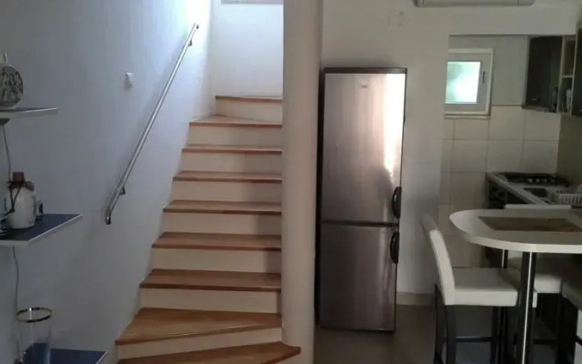 Apartment M