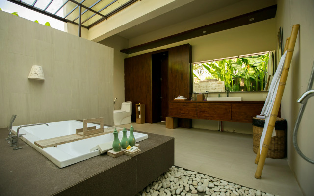 Senetan Villa and Spa Resort