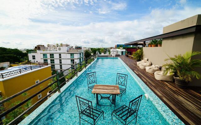 Be Playa Hotel Boutique & Rooftop Bar