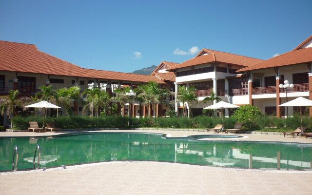 Làng Cò Resort