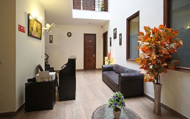 OYO 5216 Aksh Palace