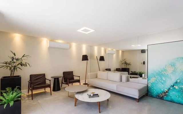 Elus - Building With Rooftop Pool 350m From the Beach!