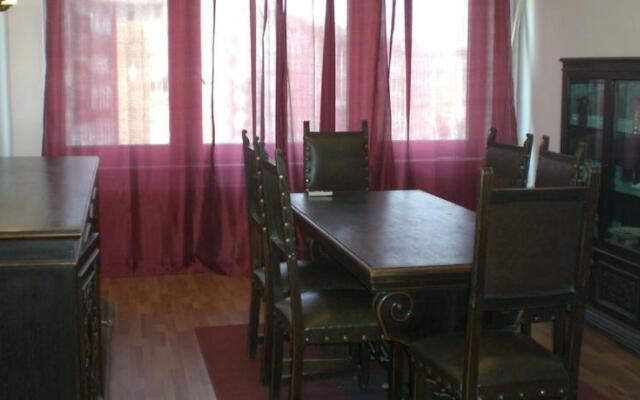 Apartament Sala Palatului
