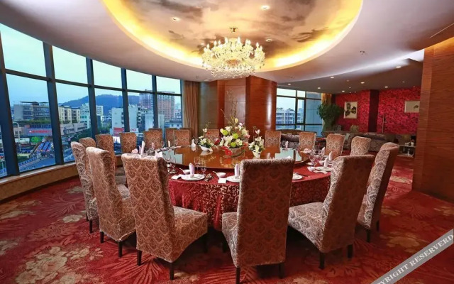 Ramada By Wyndham Longyan
