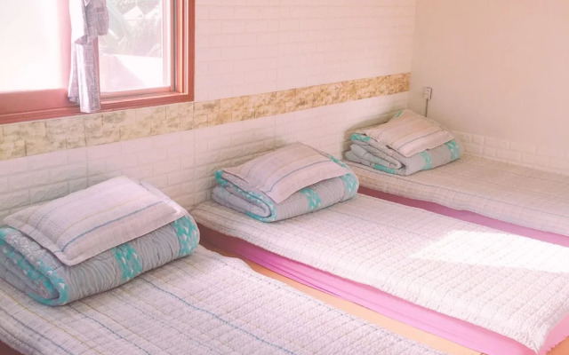 Oreum Guesthouse - Hostel