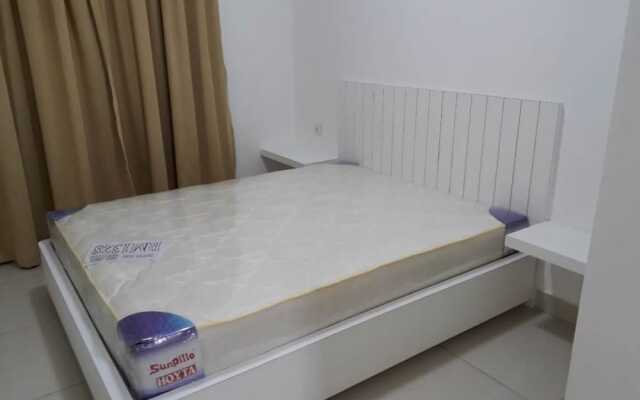Woodsbury Suites 7722 Butterworth