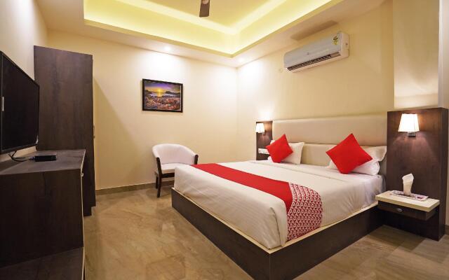 OYO 42727 Ramaya Palace
