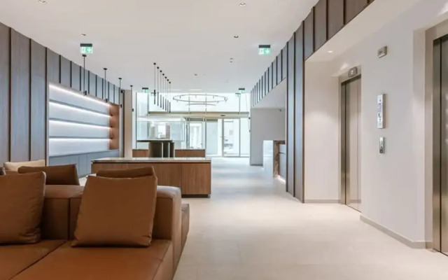 Apartment With Lateral sea View and Harbor View