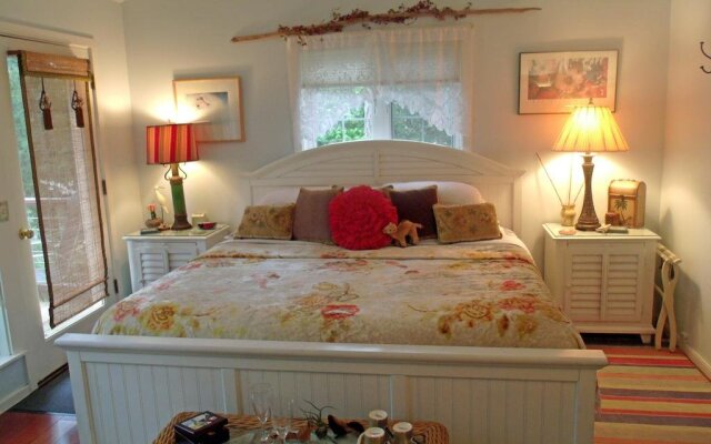 Inn to the Woods B&B