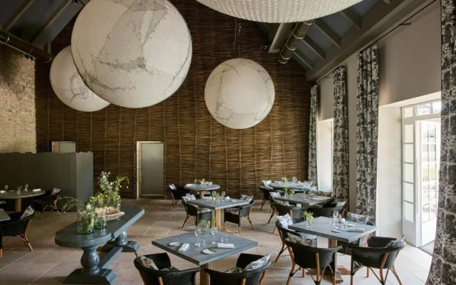 COMO Le Montrachet