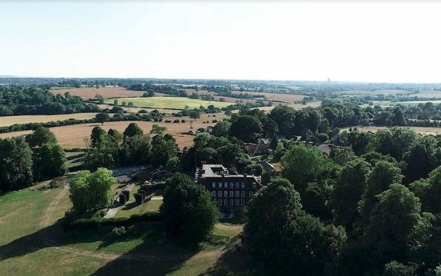 Catthorpe Manor Estate