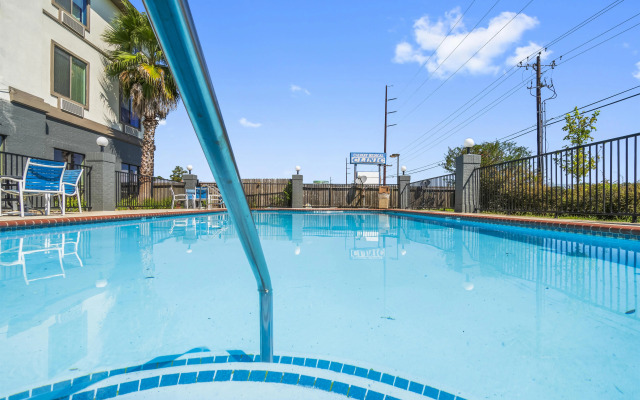 Americas Best Value Inn & Suites Livingston