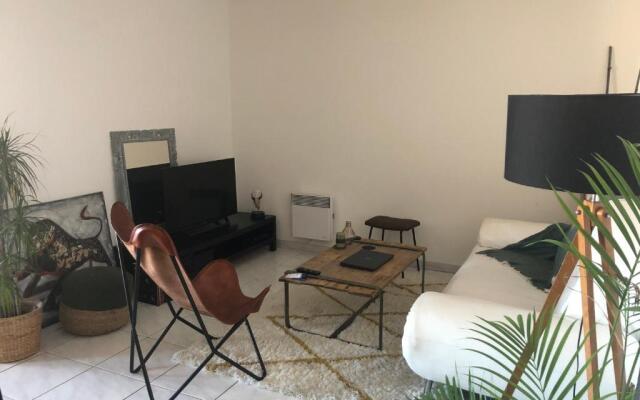 Chambre dans appartement avec vue sur le port