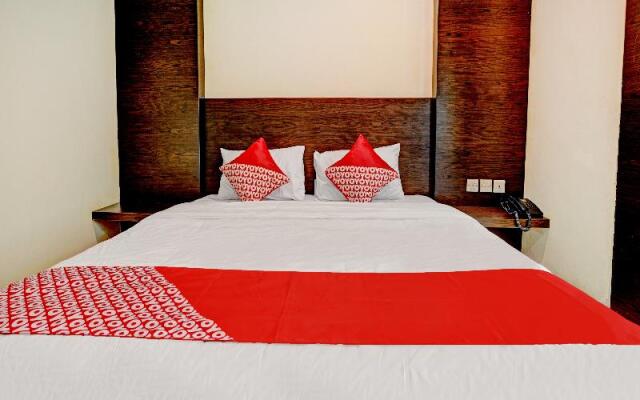 OYO 90350 Hotel Five Star 2