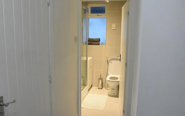 Charming Wembley Home Near Wembley Stadium