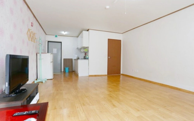 Hongcheon Vivaldi Town House Pension