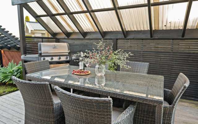 Taupo Escape - Rainbow Point Holiday Home