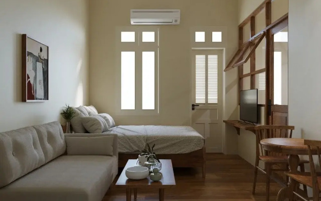 UNIQUE Creative Apartment in Old Quarter