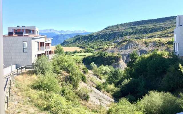 Charming Apartment With Views In Las Margas Golf N001