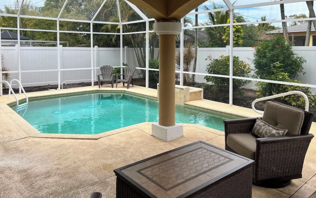 Naples Home w/ Private Heated Saltwater Pool/lanai