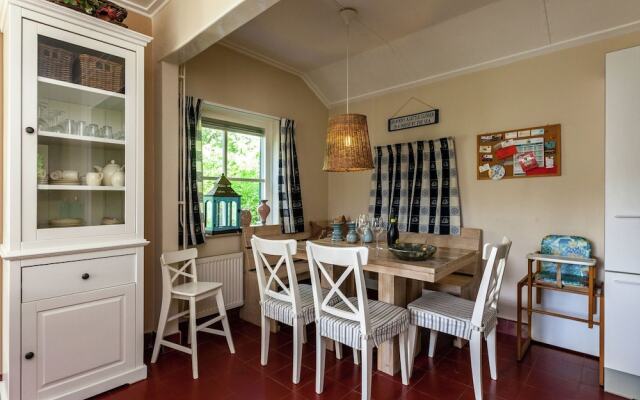 Cozy Holiday home inKoudekerke Zealand with terrace