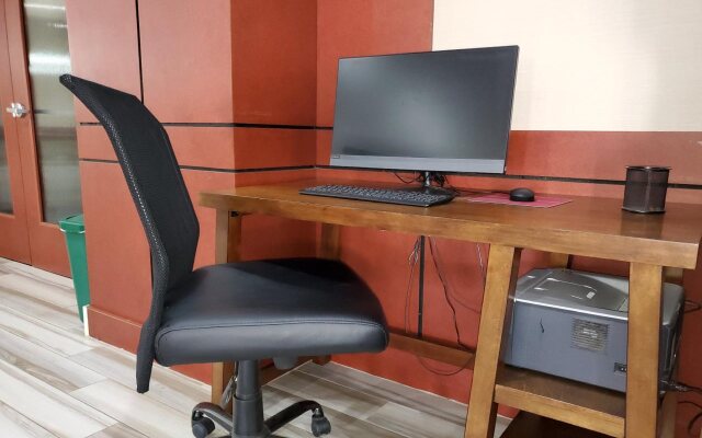 Quality Inn Milwaukee/Brookfield