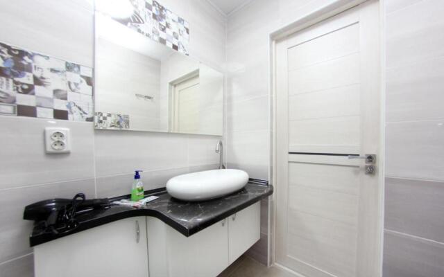 Квартира с шикарным видом с 12 этажа возле озеро Сайран