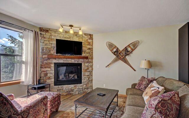 River Mtn Lodge E116C - Studio Condo by RedAwning