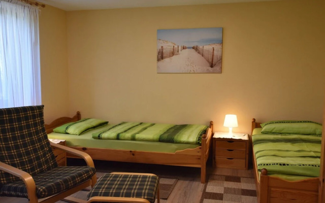 Cozy Apartment in Steffenshagen near Sea