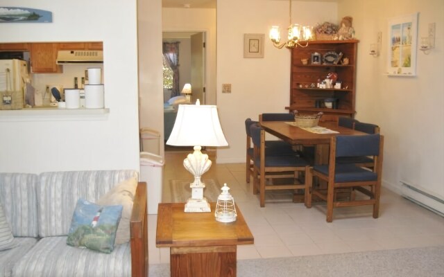 131 Howland - 2 Bedroom Condo